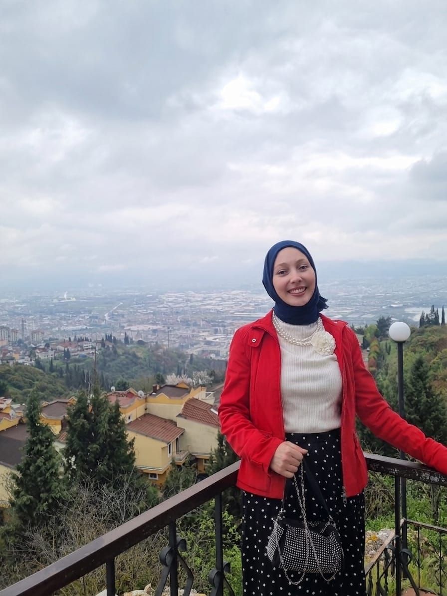 Meryem Yak�i